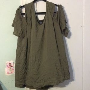 Nwt size 4 torrid top